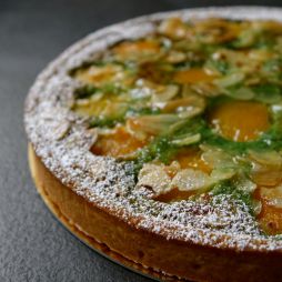 Tarte abricot pistache